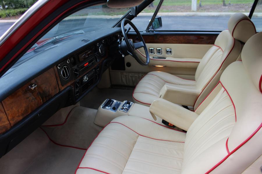 Интерьер Rolls-Royce Camargue Drophead Conversion (JRH 31878) 1978 года  (фото 5 из 21)